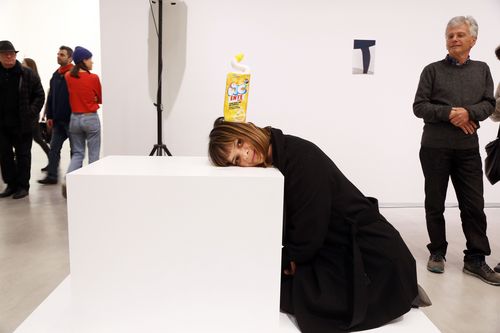 Eröffnung "Erwin Wurm. Bei Mutti" und "Visionäre der Moderne. Paul Scheerbart, Bruno Taut, Paul Goesch" in der Berlinischen Galerie, 14.4.2016, Foto: Amin Akhtar Eröffnung "Erwin Wurm. Bei Mutti" und "Visionäre der Moderne. Paul Scheerbart, Bruno Taut, Paul Goesch" in der Berlinischen Galerie, 14.4.2016, Foto: Amin Akhtar