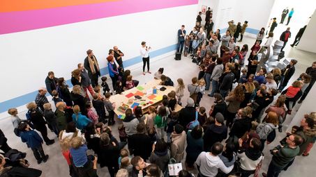 Kindervernissage zur Ausstellung "Eduardo Paolozzi. Lots of Pictures, Lots of Fun" in der Berlinischen Galerie, 11.2.2018, Foto: Barbara Antal