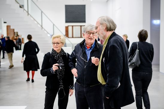 Preview der Ausstellung "Erwin Wurm. Bei Mutti" für Freund*innen der Berlinischen Galerie aus dem Förderverein, 13.4.2016, Foto: Hannes Wiedemann