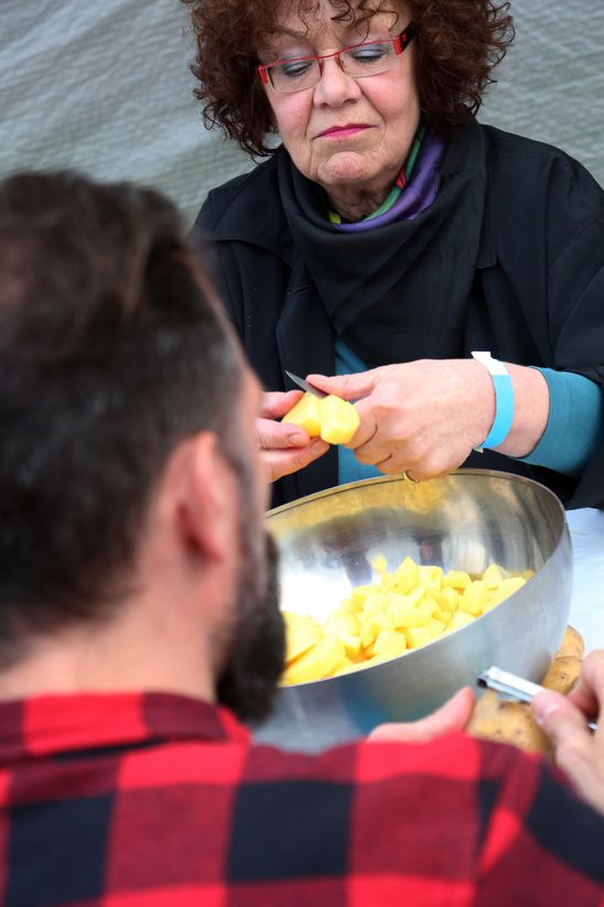 Diskursives Dinner im Küchenmonument, 29.4.2015, Foto: Jirka Jansch