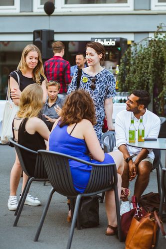 Art After Work zur Ausstellung "Loredana Nemes. Gier Angst Liebe", 5.7.2018, Foto: Oana Popa Art After Work zur Ausstellung "Loredana Nemes. Gier Angst Liebe", 5.7.2018, Foto: Oana Popa