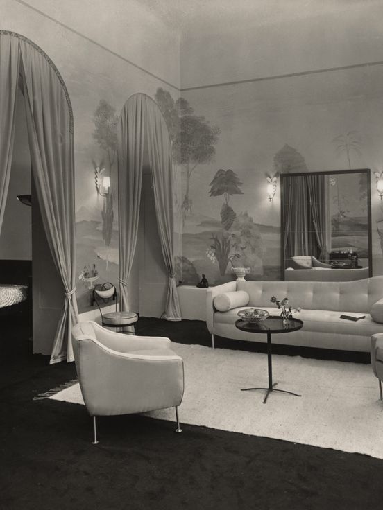 Max Krajewsky, Woman's living room with view at the bedroom by Ruth Hildegard Geyer-Raack, exhibition in the furnishing house "Meisterräume" Berlin, c. 1936