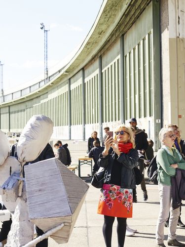 Führung über die Kunstmesse Art Berlin für Mitglieder des Fördervereins, 29.9.2018, Foto: Hannes Wiedemann Führung über die Kunstmesse Art Berlin für Mitglieder des Fördervereins, 29.9.2018, Foto: Hannes Wiedemann