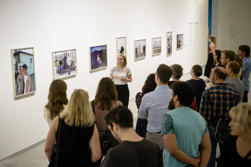 Art After Work zur Ausstellung "Fotografierte Ferne", 6.7.2017, Foto: Hannes Wiedemann Art After Work zur Ausstellung "Fotografierte Ferne", 6.7.2017, Foto: Hannes Wiedemann