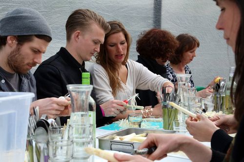 Diskursives Dinner im Küchenmonument, 29.4.2015, Foto: Jirka Jansch Diskursives Dinner im Küchenmonument, 29.4.2015, Foto: Jirka Jansch