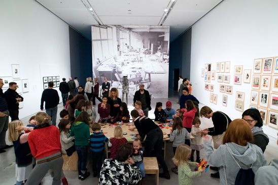 Kindervernissage zur Ausstellung "Eduardo Paolozzi. Lots of Pictures, Lots of Fun" in der Berlinischen Galerie, 11.2.2018, Foto: Barbara Antal