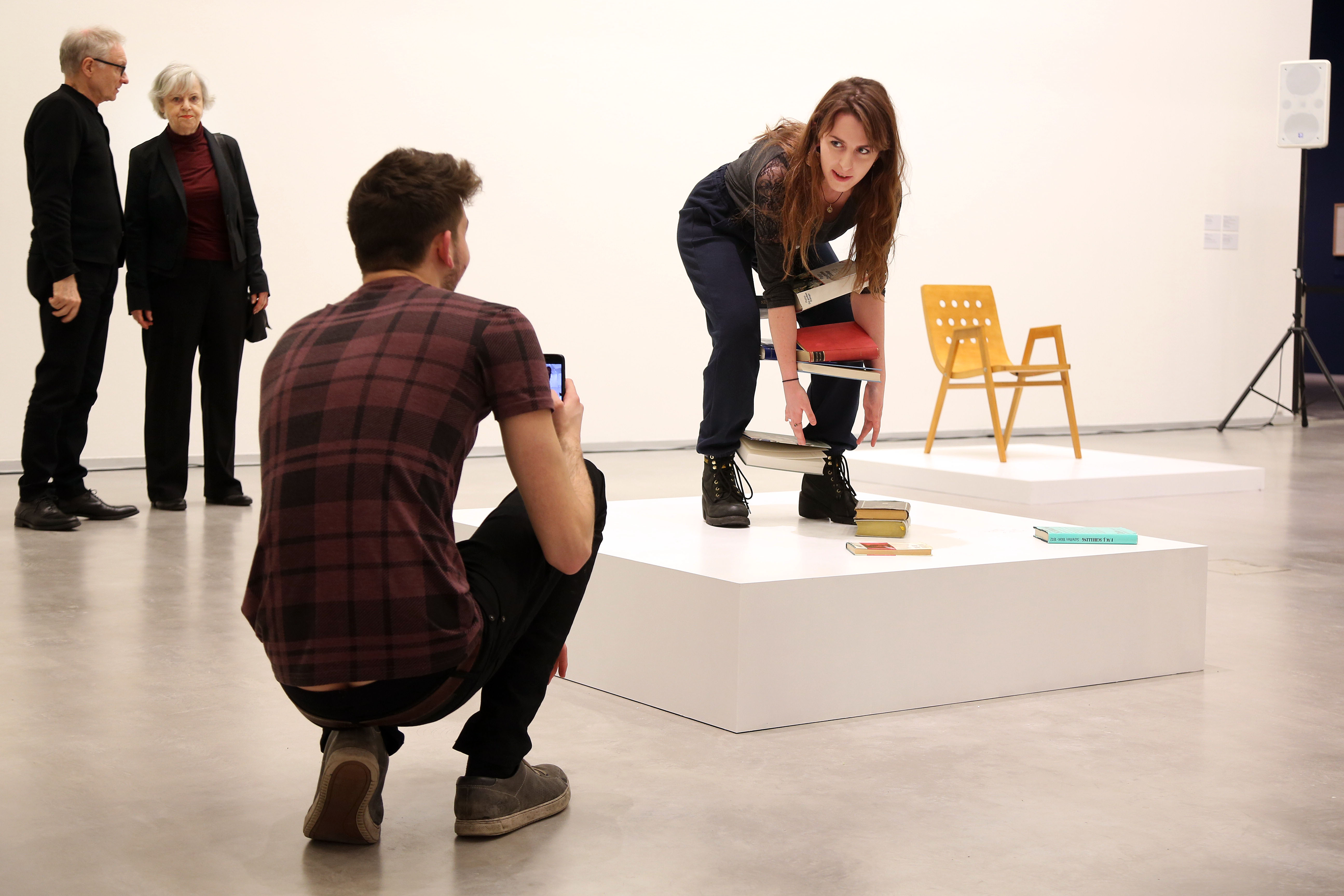 Eröffnung "Erwin Wurm. Bei Mutti" und "Visionäre der Moderne. Paul Scheerbart, Bruno Taut, Paul Goesch" in der Berlinischen Galerie, 14.4.2016, Foto: Amin Akhtar