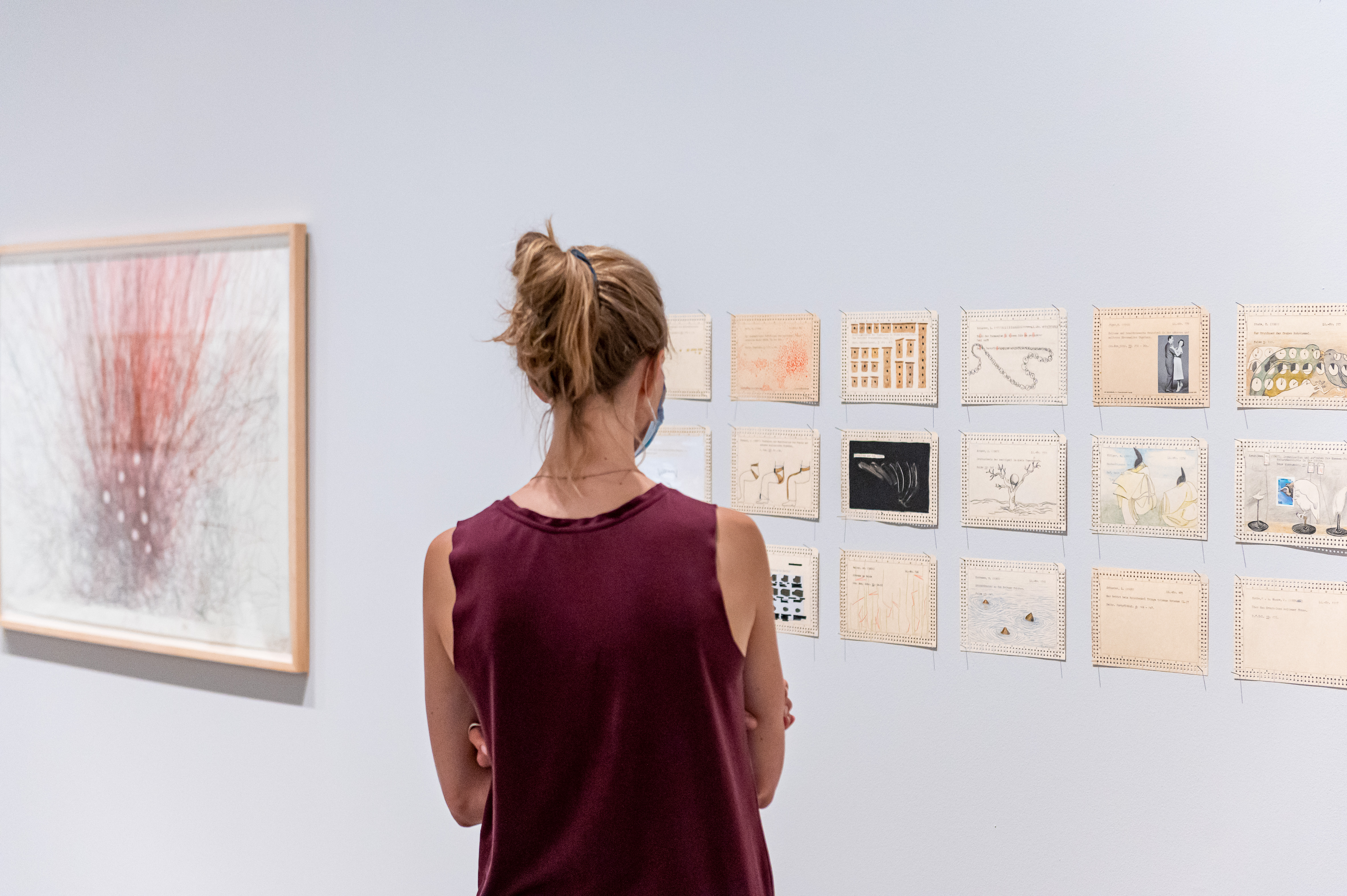 Ausstellungsansicht "Gezeichnete Stadt", Berlinische Galerie, Foto: © Harry Schnitger (Abgebildete Werke: Katharina Meldner und Nanne Meyer) Ausstellungsansicht "Gezeichnete Stadt", Berlinische Galerie, Foto: © Harry Schnitger (Abgebildete Werke: Katharina Meldner und Nanne Meyer)